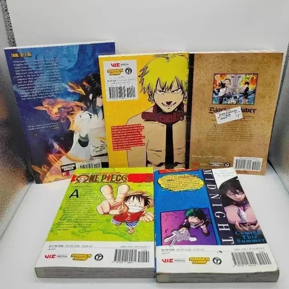 English Manga Lot of 5 Paperback Black & White Graphics - Picture 2 of 11